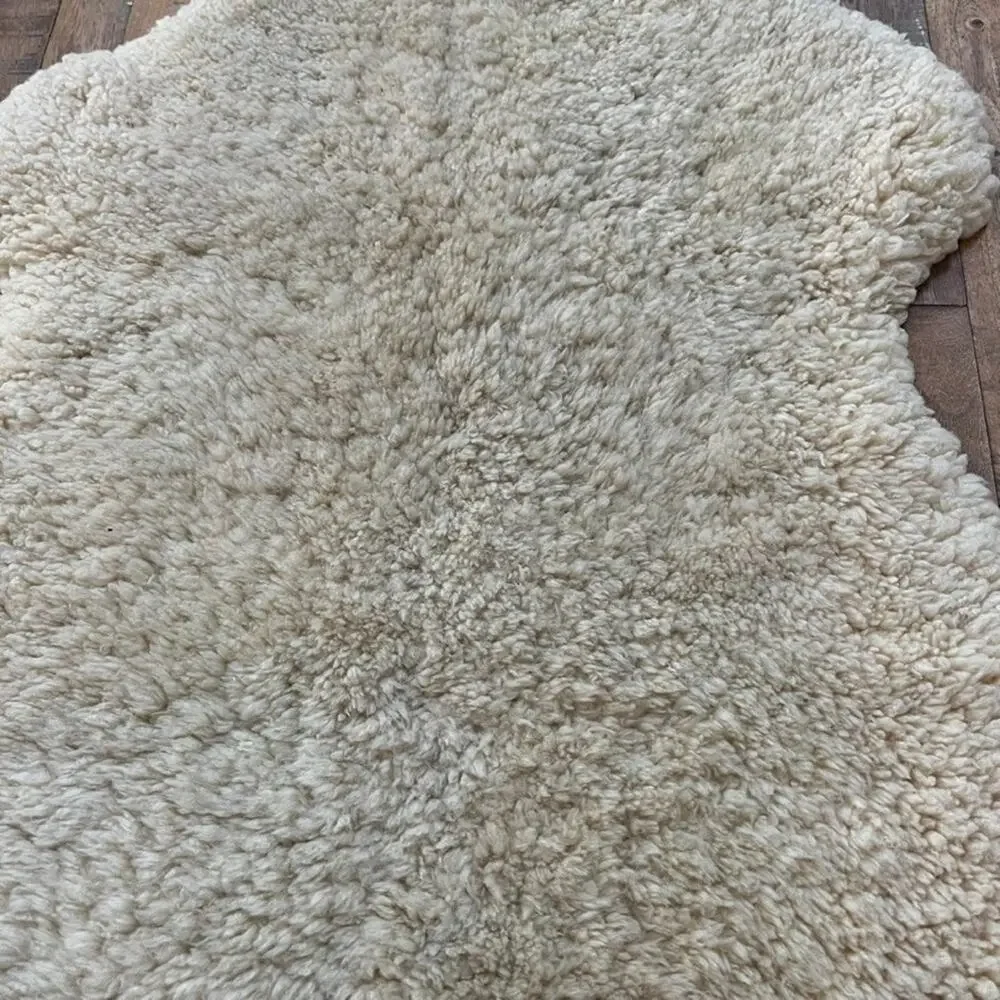 Auskin Infant Care New Zealand Lambskin Rug 39